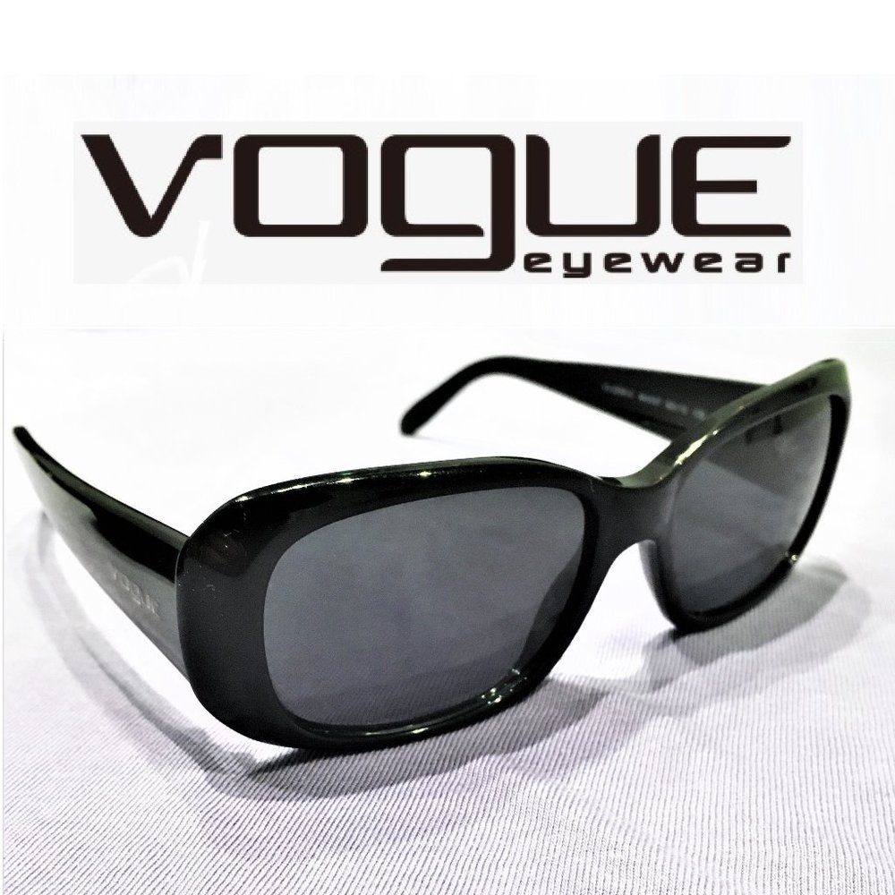 Vogue Full Rim Sunglasses.